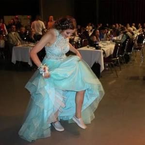 Meet your Posher, Amer